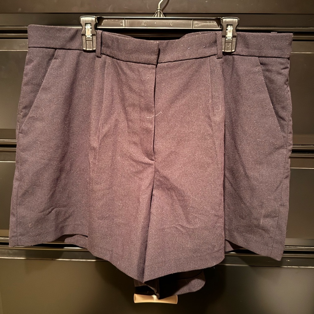 Abercrombie & Fitch Women's Black Shorts